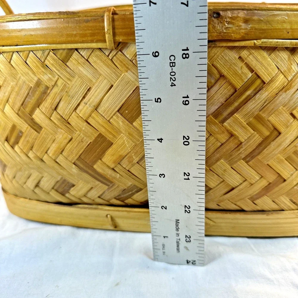 Vintage Handwoven Basket Philippines 12x7x6 Boho Herringbone Zigzag Woven EVC